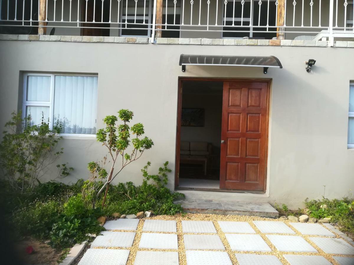 Daphne'S Place Apartment Hermanus Exterior photo